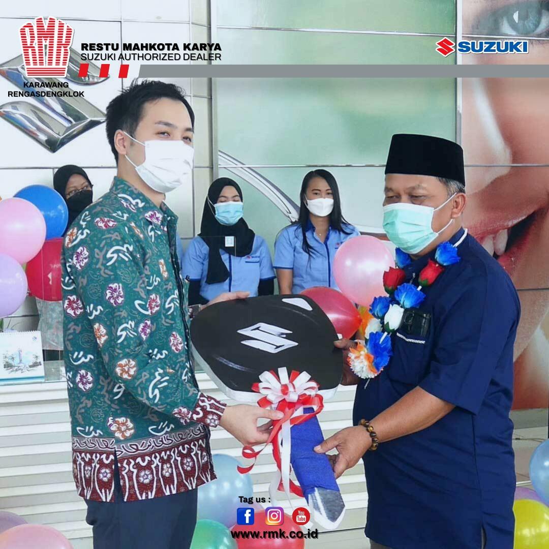Penyerahan Hadiah Jimny
